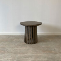 Mesa Auxiliar en Mango Oscura - Imagen 4