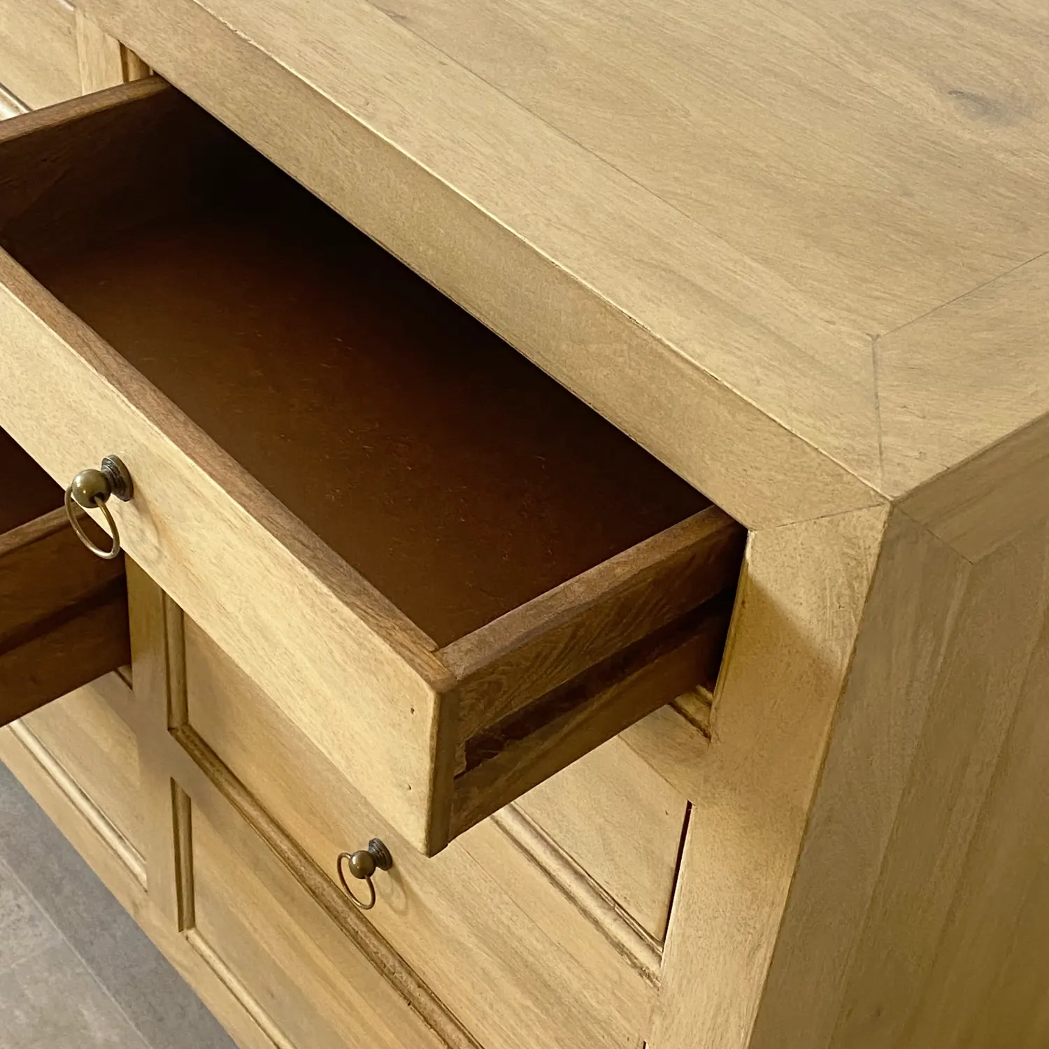 Cómoda de 12 Cajones en Mango Rustic - Imagen 5