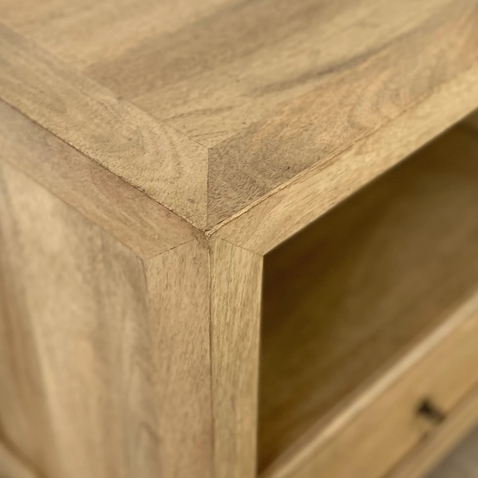 Mesita de Noche con Hueco y Cajón en Mango Rustic - Imagen 5